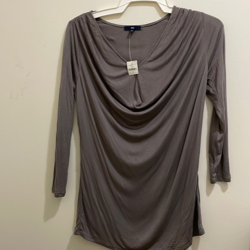 Gap taupe drape front top (sz m)